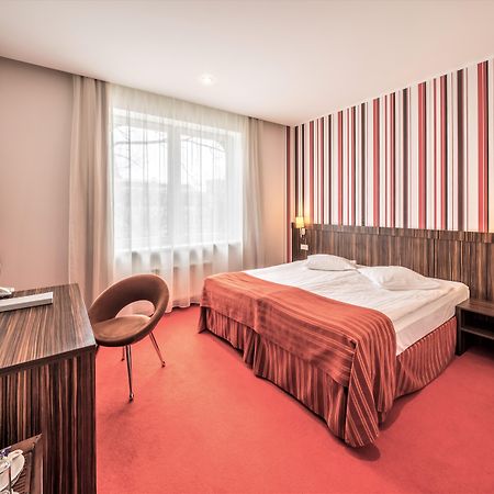 Rija Vef Hotel With Free Parking Riga Exterior foto