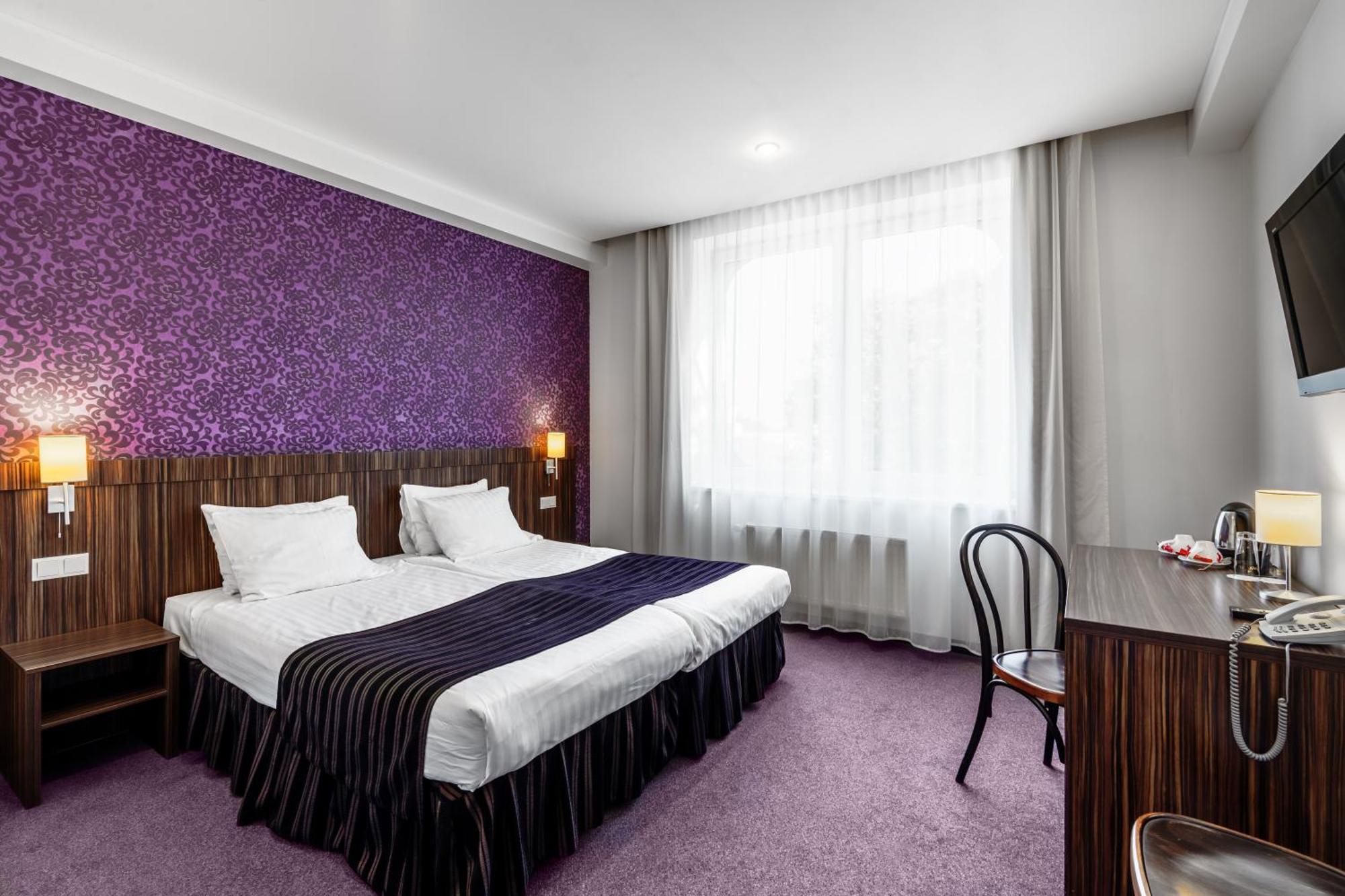 Rija Vef Hotel With Free Parking Riga Exterior foto