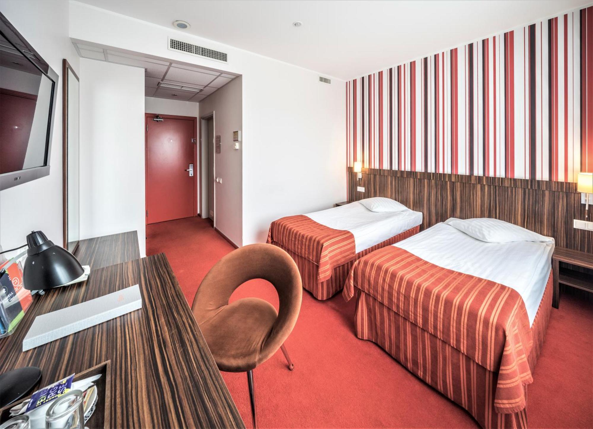 Rija Vef Hotel With Free Parking Riga Habitación foto